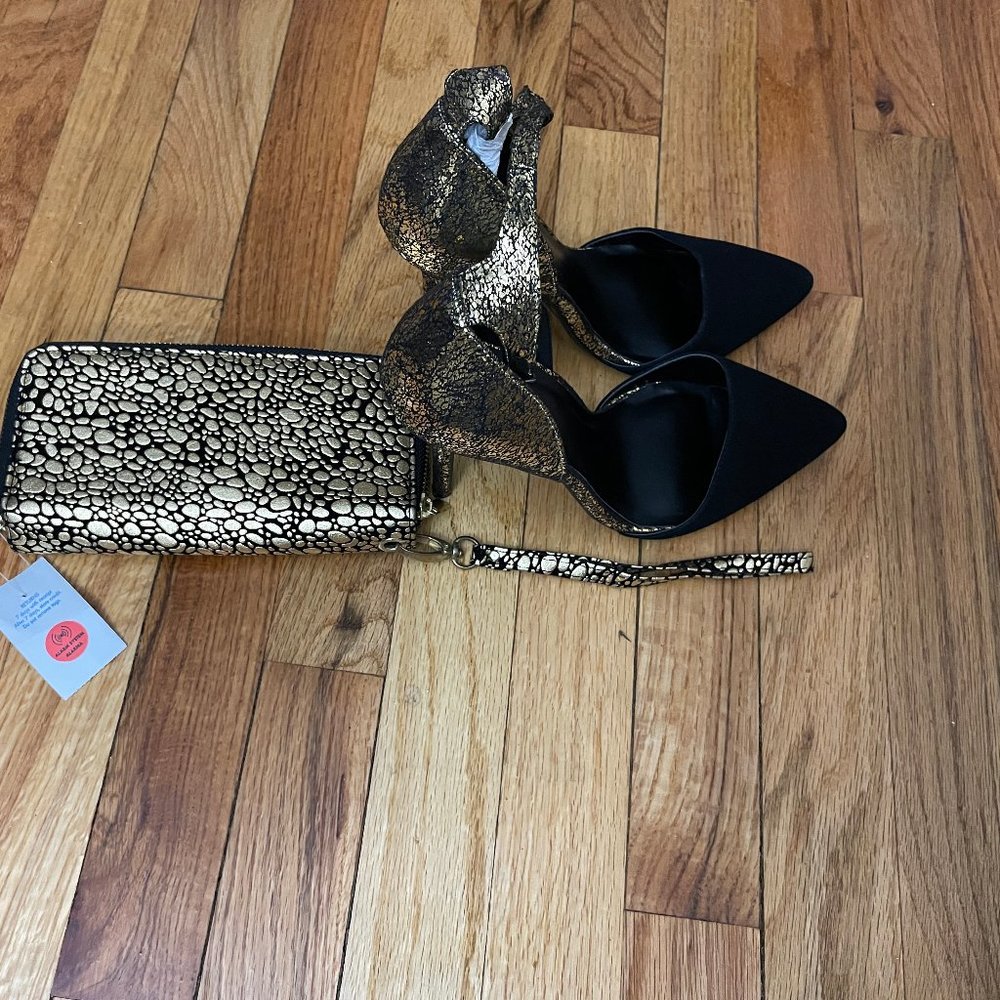 Black & Gold purse, bracelets, cosmetic chains,  & shoes (Dual package)